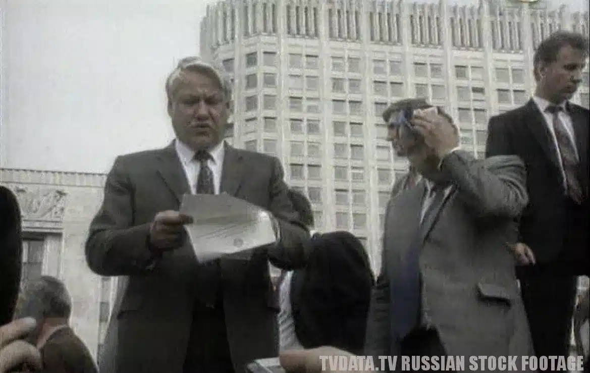 video clip of Yeltsin speaking on a tank in Moscow in 1991