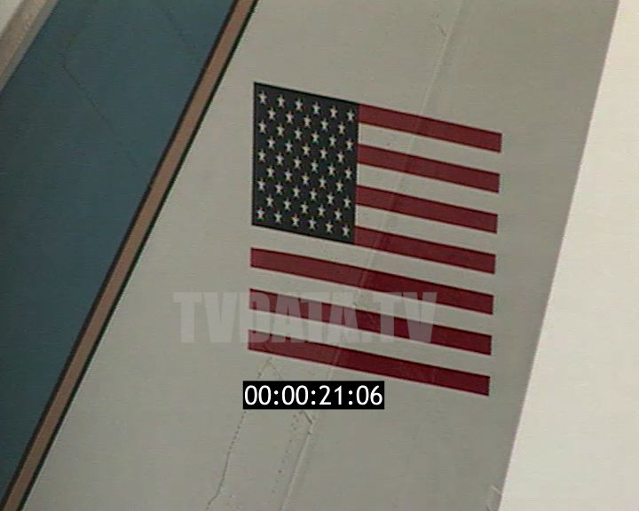 Donald Rumsfeld landing at Vnukovo Airport