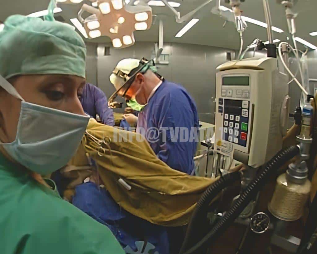 AIUpscaler_scale_2_ColorCorrection_m11 Bakoulev Scientific Center for Cardiovascular Surgery Director Academician Leo Bakeria during an operation_102665