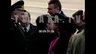 She touched down in Moscow on 17 October 1994, landing at Vnukovo International Airport to begin the four-day state visit. She touched down in Moscow on 17 October 1994, landing at Vnukovo International Airport to begin the four-day state visit.