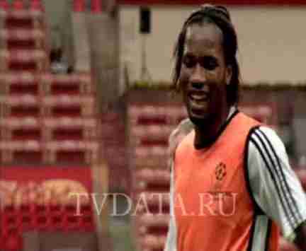 Chelsea player in an orange UEFA Champions League training bib at Luzhniki Stadium, Moscow, May 2008